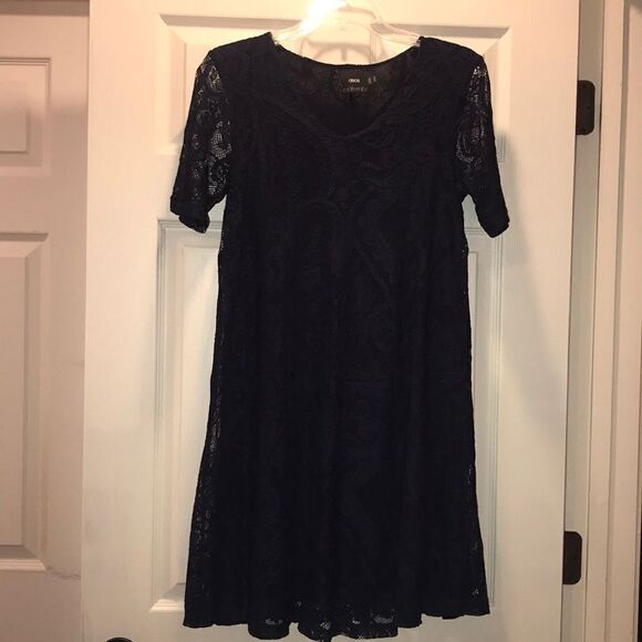 ✨Host Pick! asos Maternity Navy Lace Dress - Picture 1 of 7